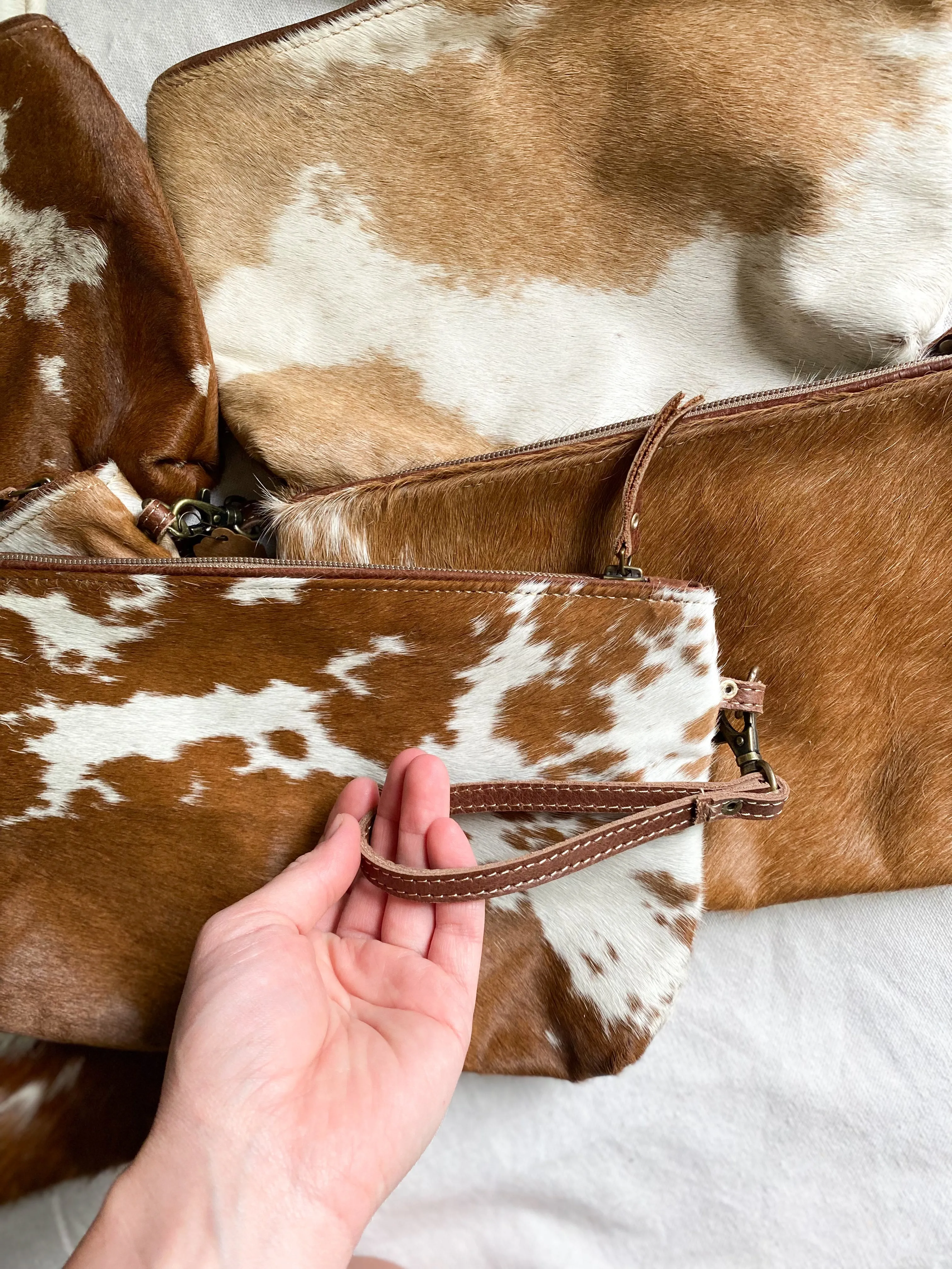 Fabele cowhide [large] clutch