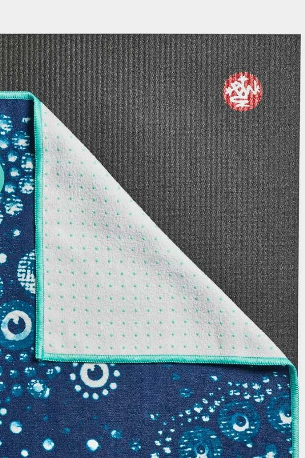 MANDUKA // YOGITOES SKIDLESS MAT TOWEL - BUBBLES